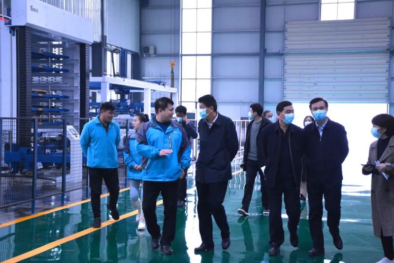 卓一簡訊丨新鄉(xiāng)市政協(xié)副主席梁常運(yùn)蒞臨我司考察調(diào)研